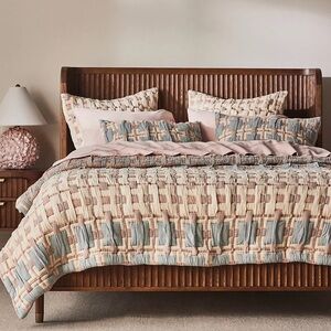 NWT Anthropologie Sonya Matelasse Quilt Coverlet Standard Blue Brown Twin